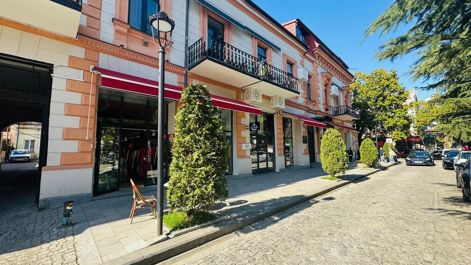 Holiday home Spacious 5Br Private Home In Old Batumi