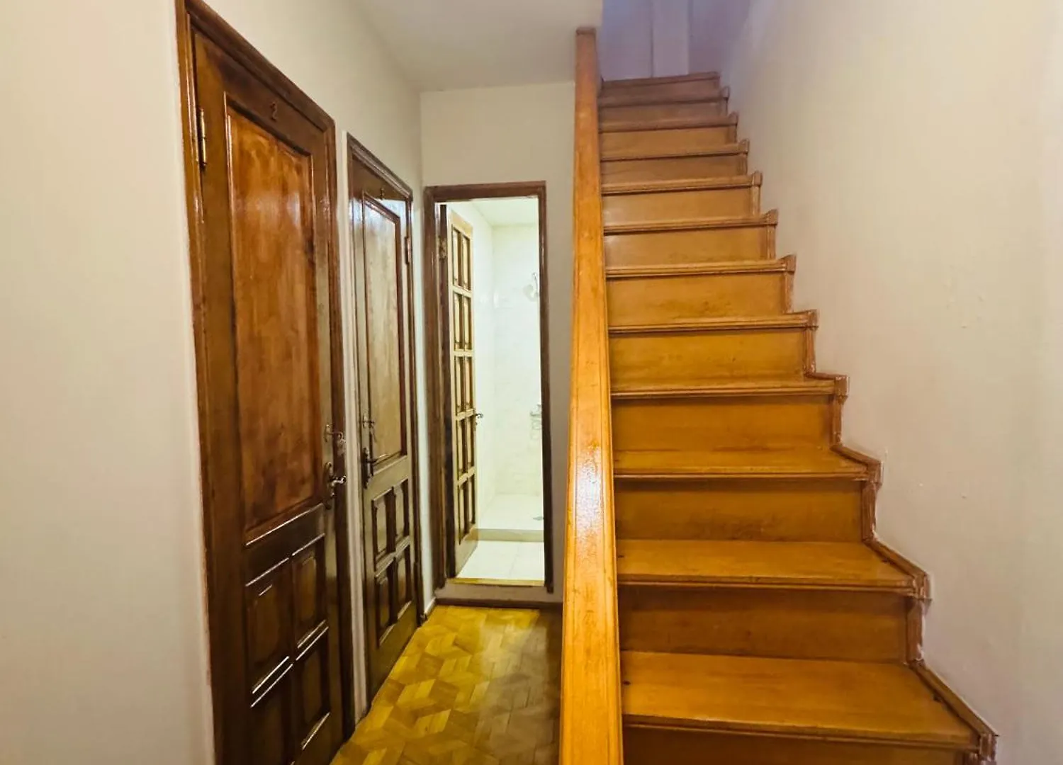 Spacious 5Br Private Home In Old Batumi Holiday home