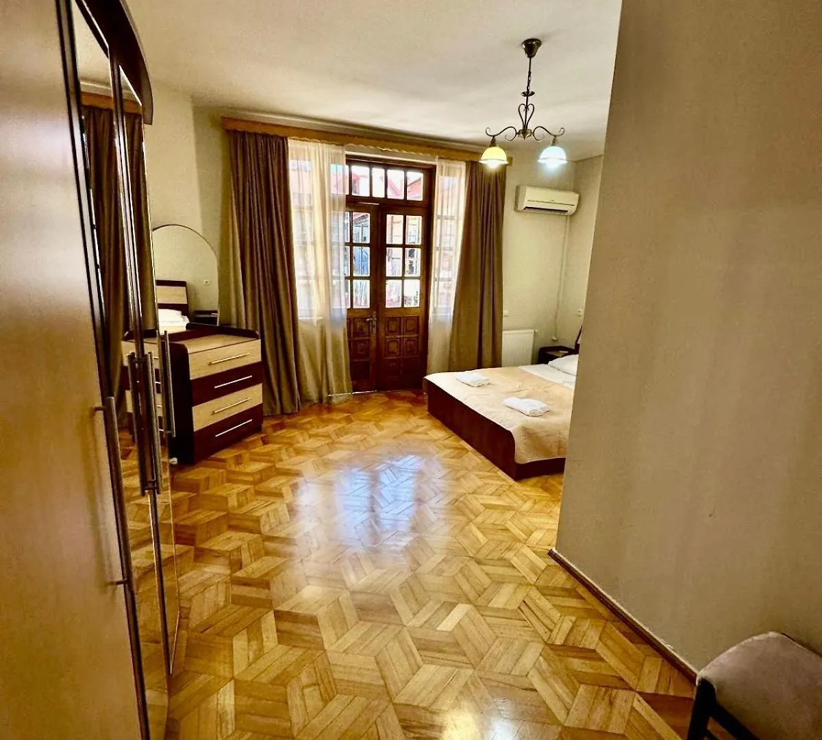 Holiday home Spacious 5Br Private Home In Old Batumi